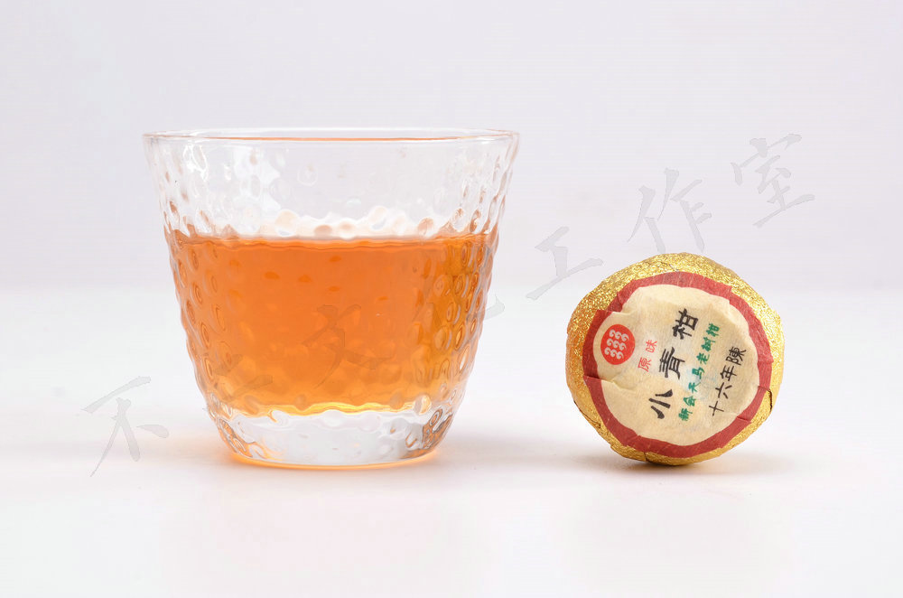 叶底和汤色的拍摄-红茶-小青柑
