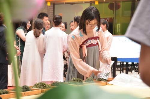 2019年国香茶城，紫砂节-信阳毛尖一芽一叶—斗茶大赛
