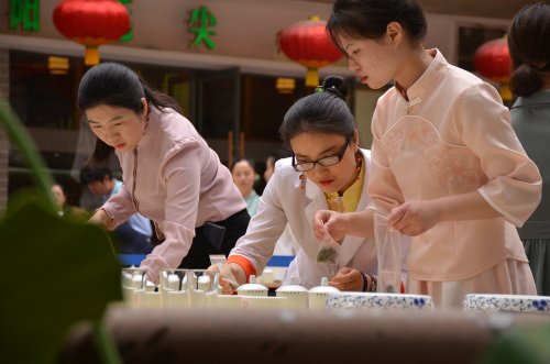2019年国香茶城，紫砂节-信阳毛尖一芽一叶—斗茶大赛