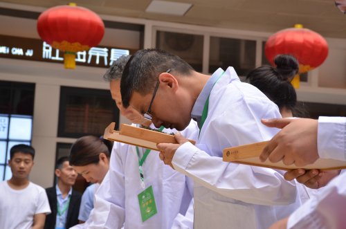 2019年国香茶城，紫砂节-信阳毛尖一芽一叶—斗茶大赛