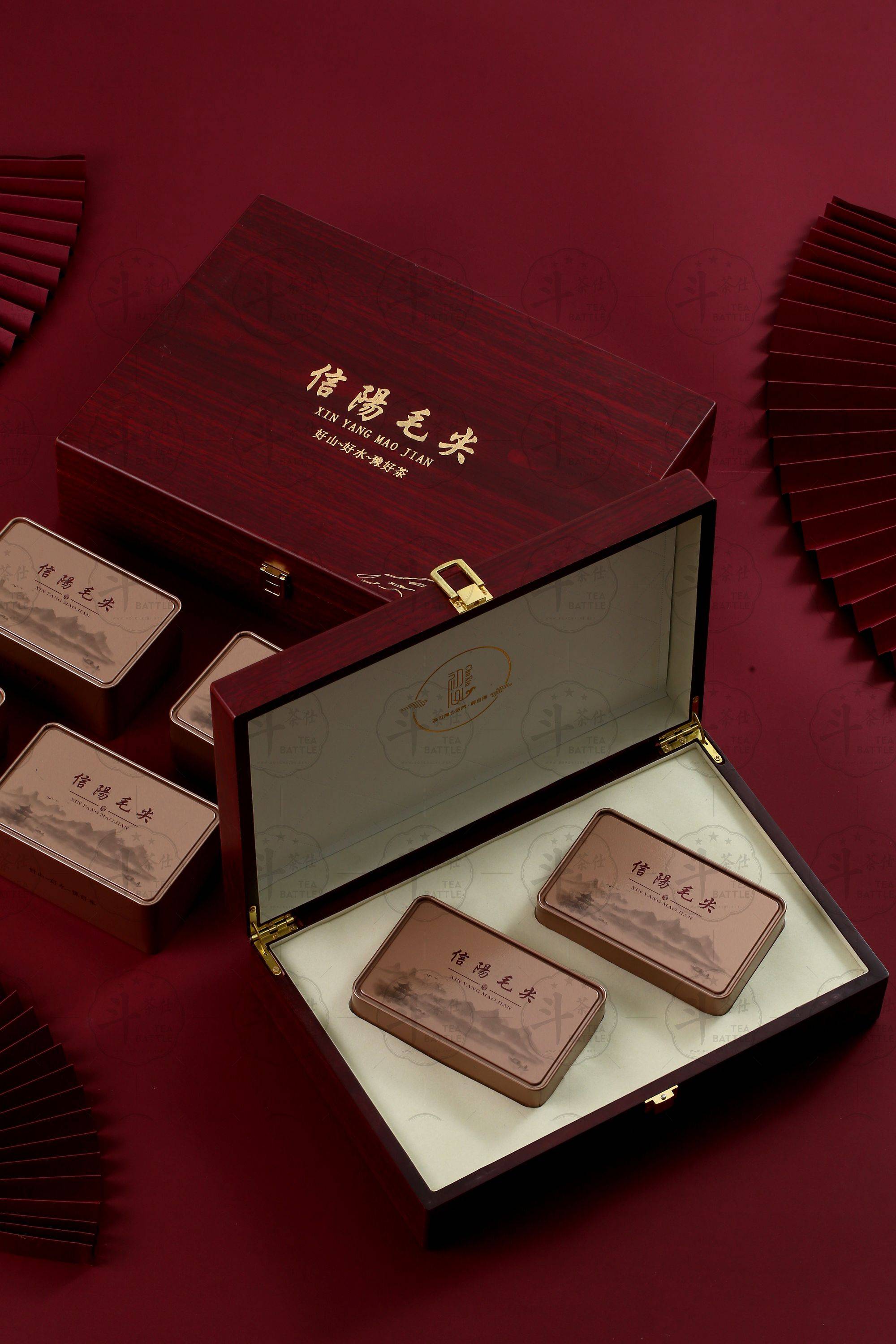信阳毛尖绿茶茶叶礼盒木盒包装拍摄