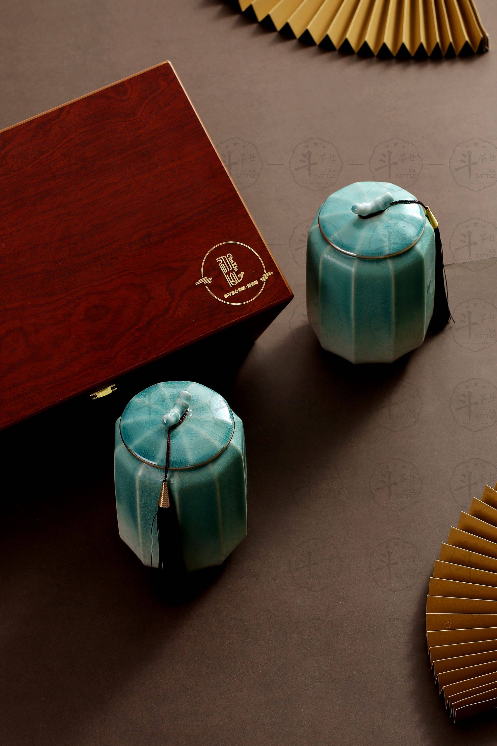 信阳毛尖绿茶茶叶礼盒木盒包装拍摄