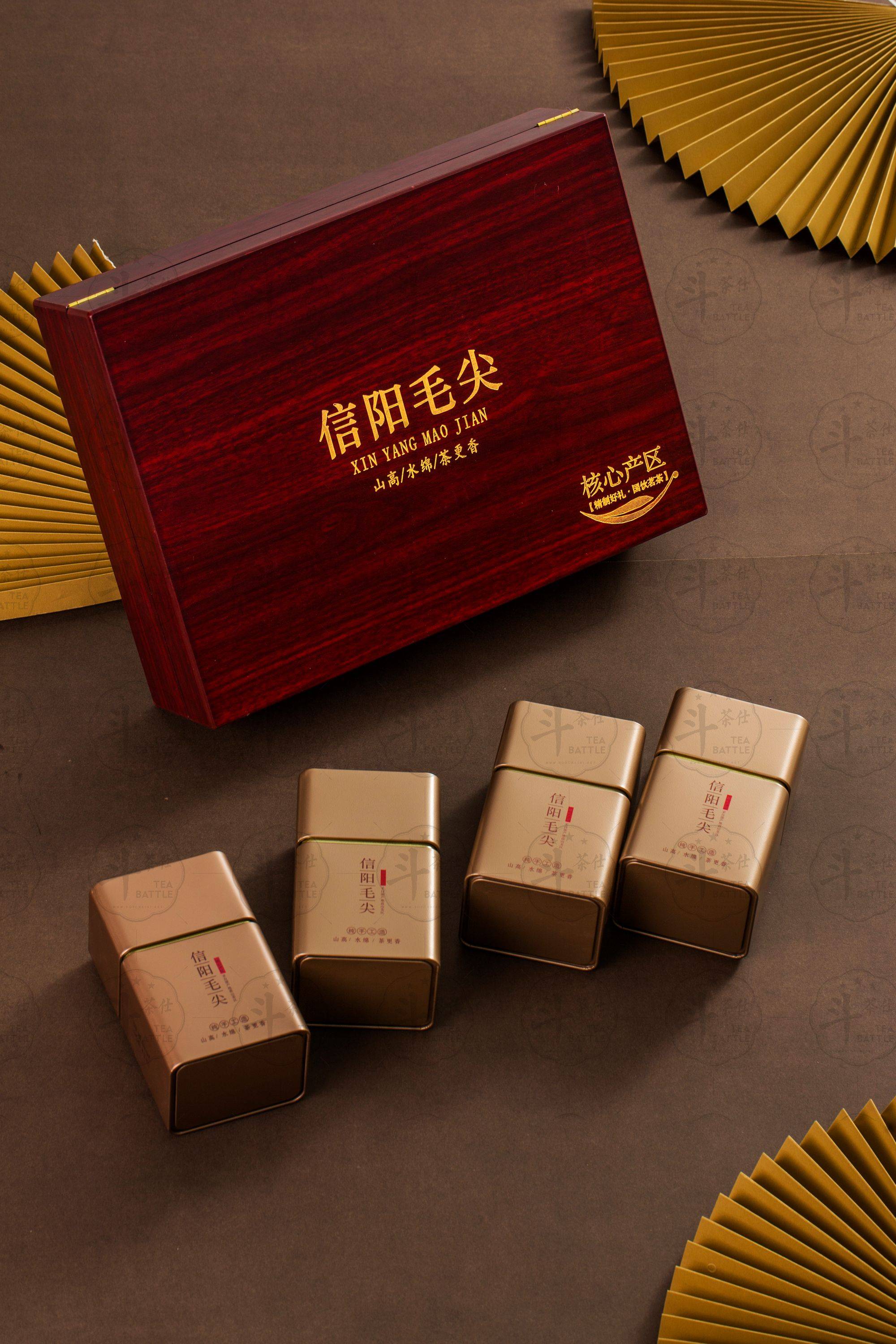 信阳毛尖绿茶茶叶礼盒木盒包装拍摄