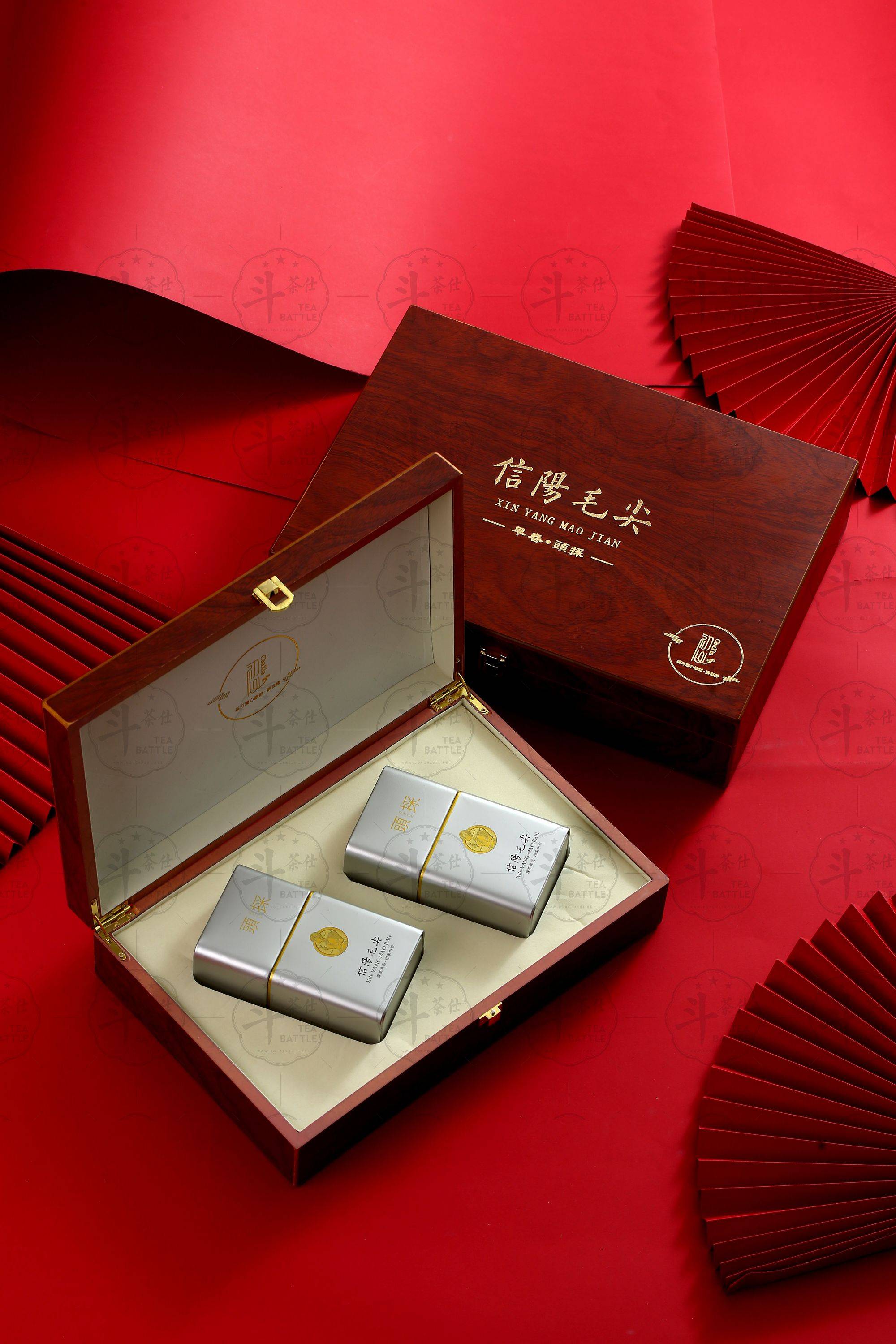 信阳毛尖绿茶茶叶礼盒木盒包装拍摄