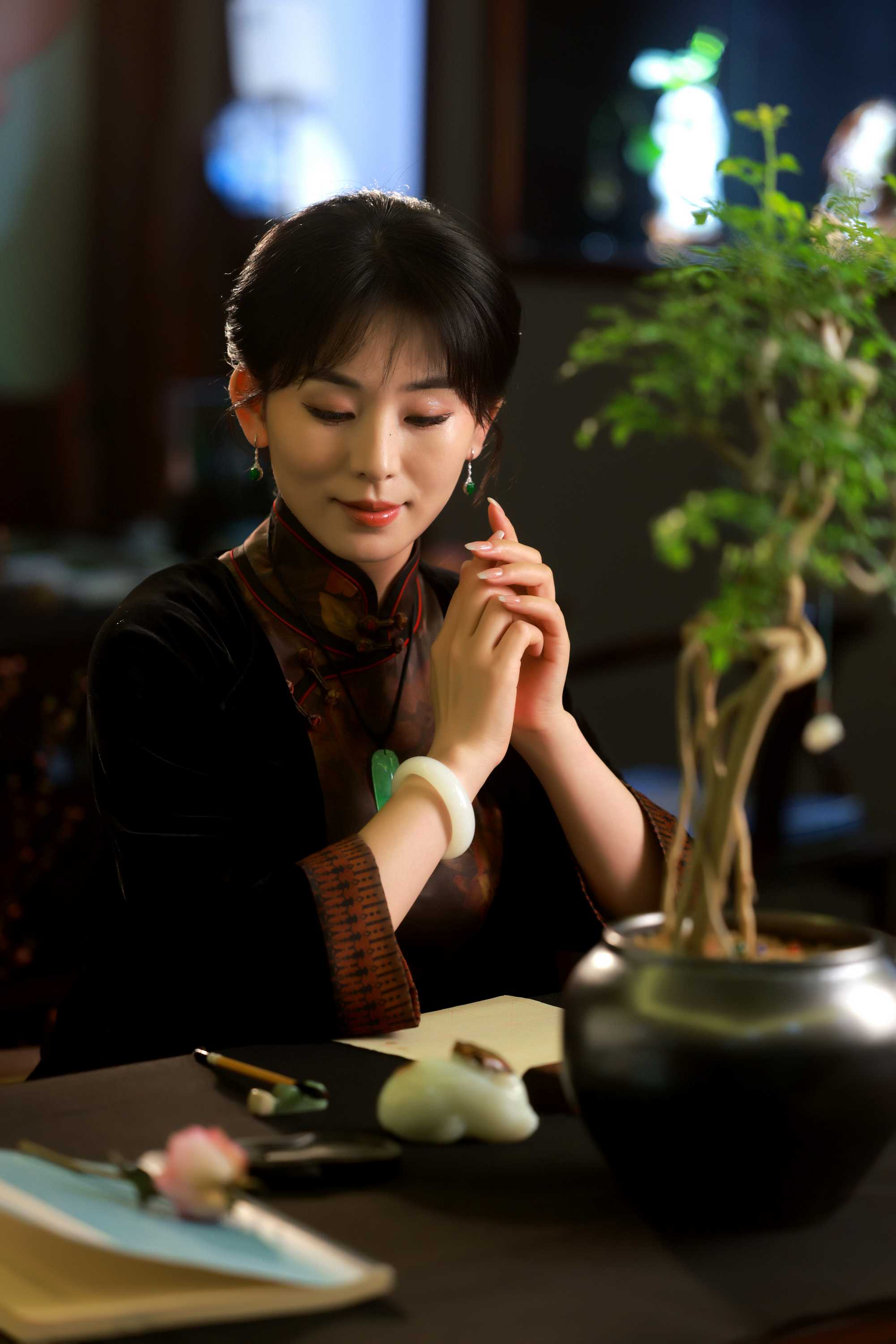 三八女神节珠宝人像拍摄