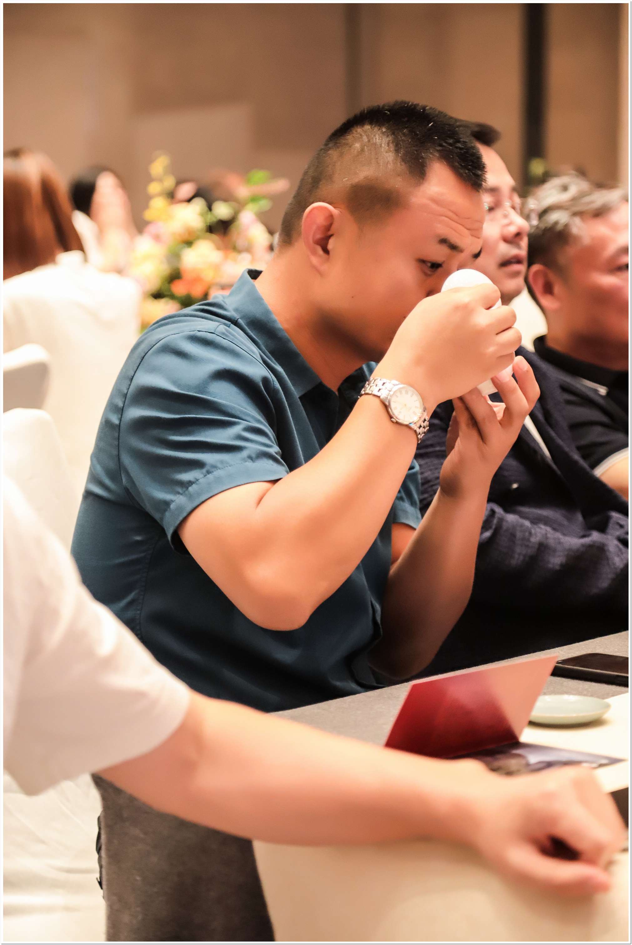 岩上1998新品发郑州布会