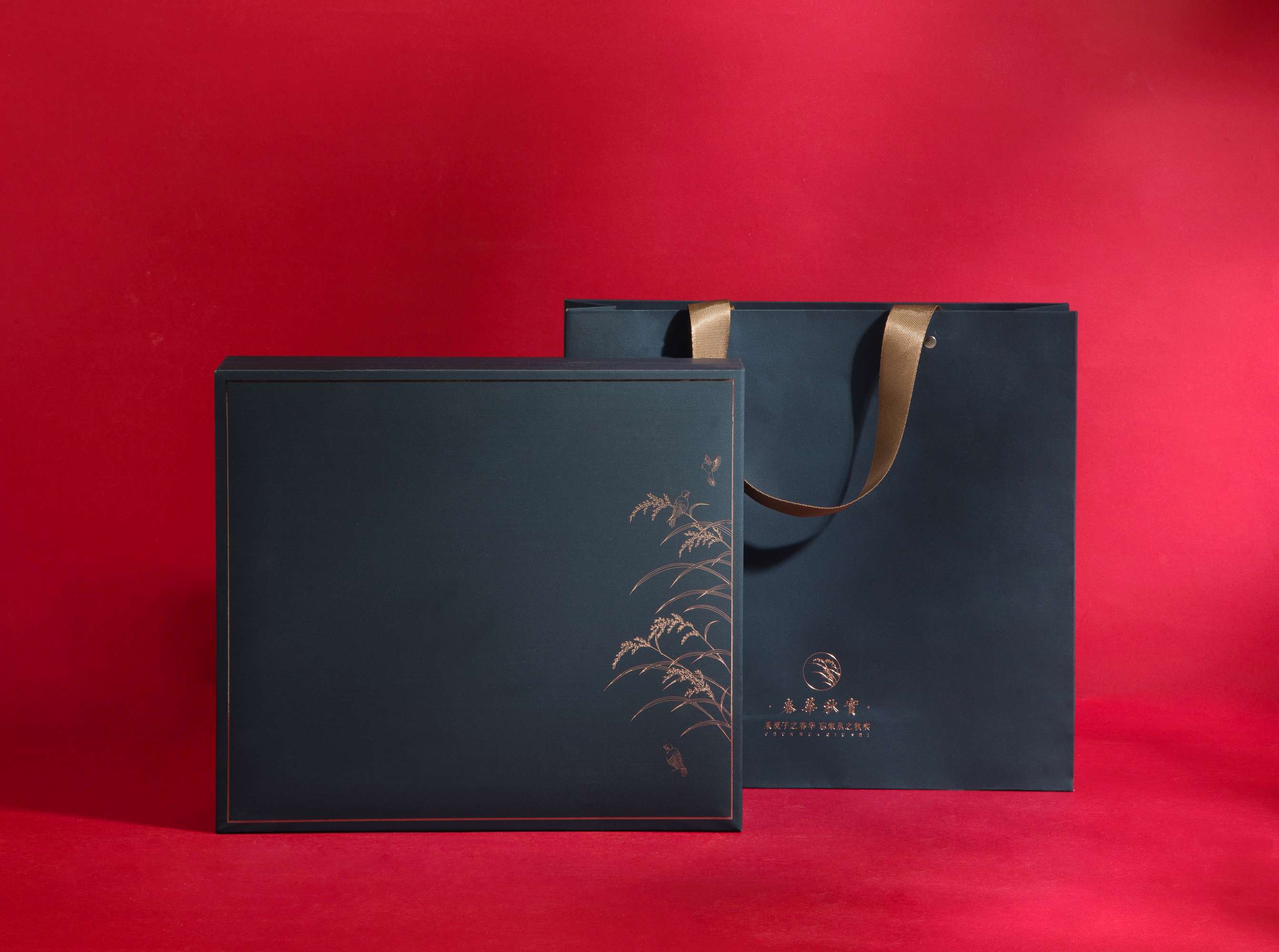 春华秋实-茶饼礼盒-红蓝双色-大森林