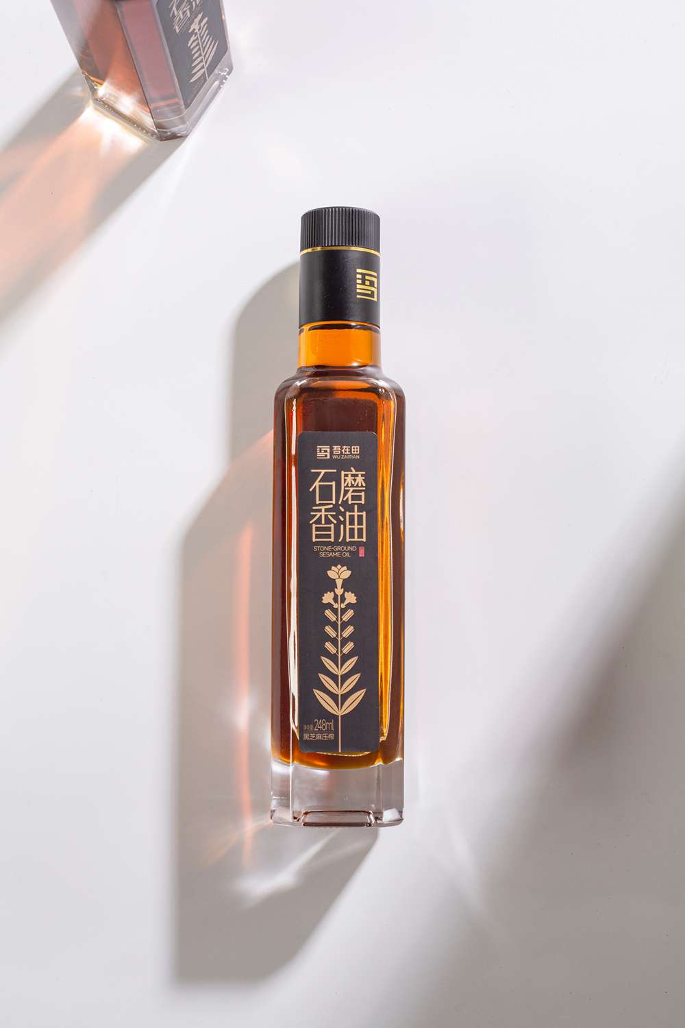 吾在田-石磨有机香油-小磨油-产品拍摄