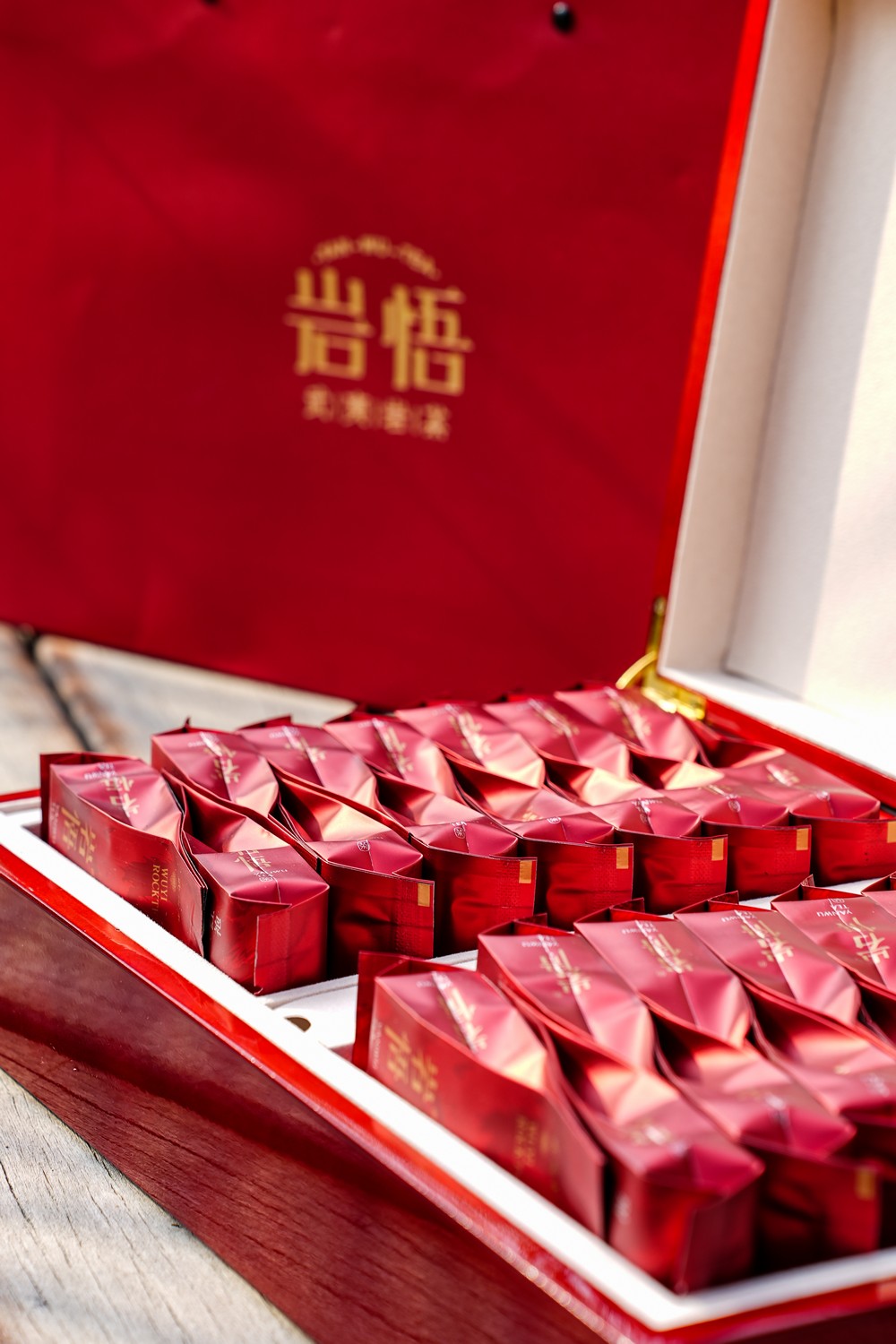 岩悟茶叶-金奖系列-水仙、肉桂、大红袍-岩茶 产品拍摄