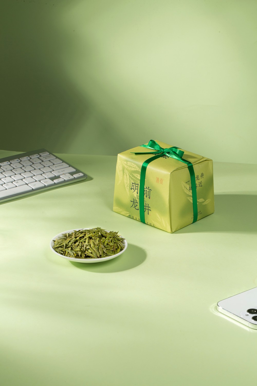 浙贡-西湖龙井-手包纸-绿茶-产品拍摄