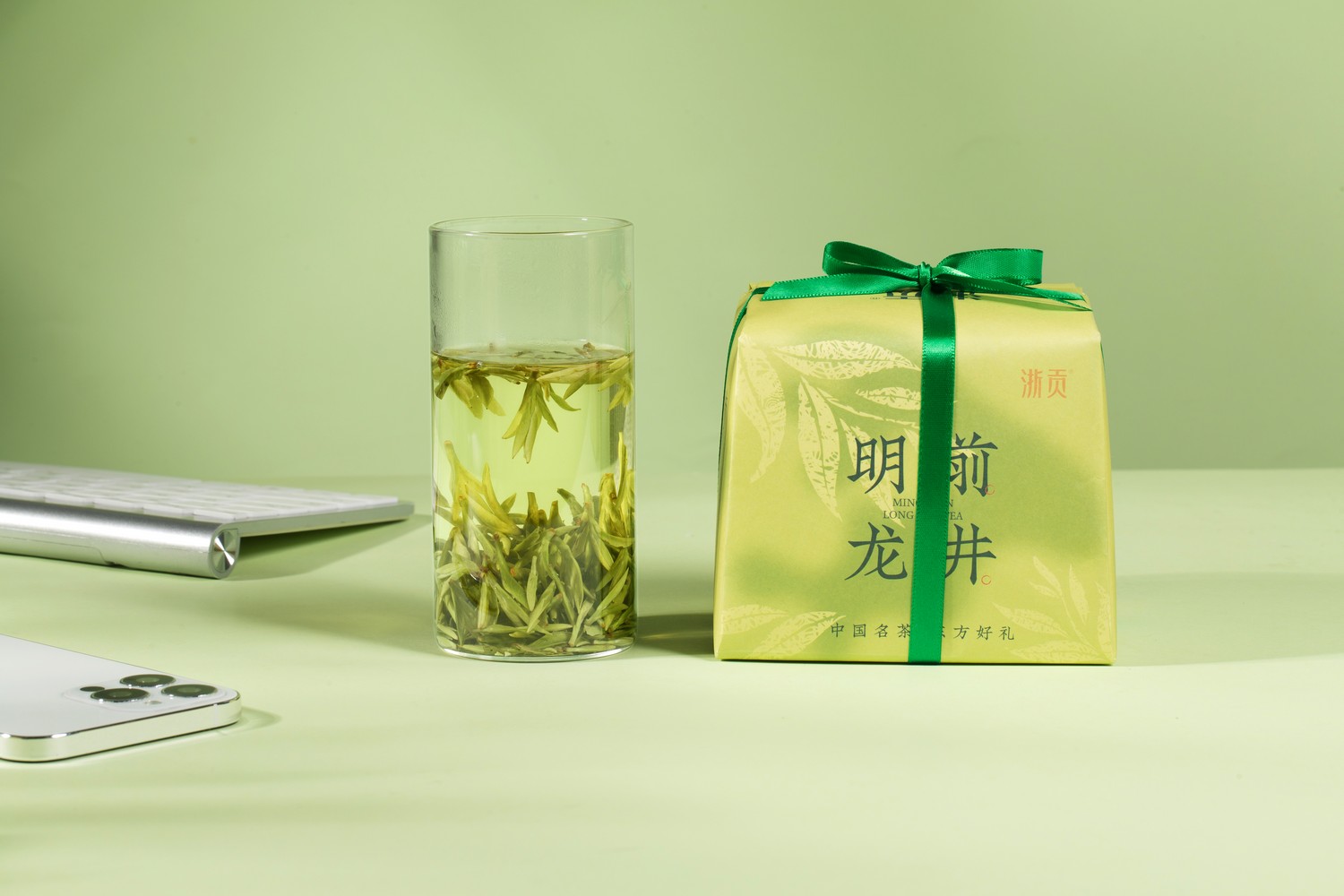 浙贡-西湖龙井-手包纸-绿茶-产品拍摄