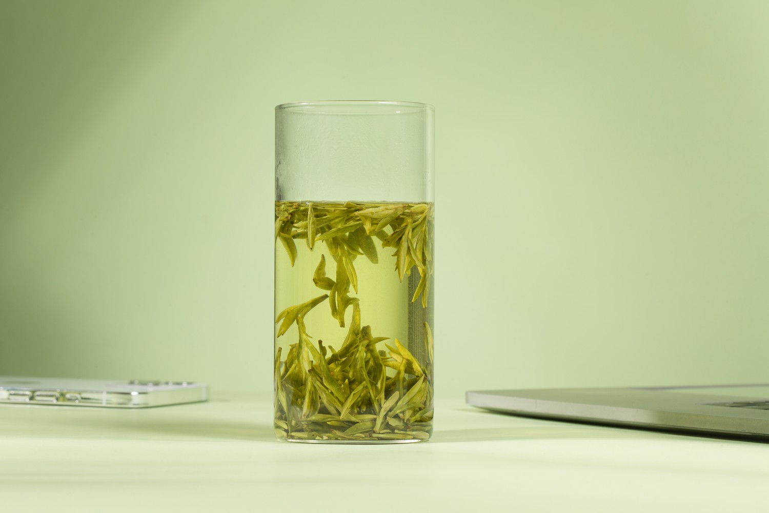 浙贡-西湖龙井-手包纸-绿茶-产品拍摄