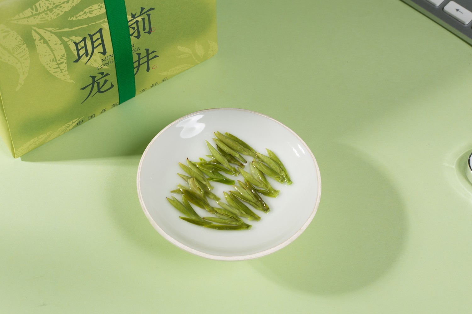 浙贡-西湖龙井-手包纸-绿茶-产品拍摄