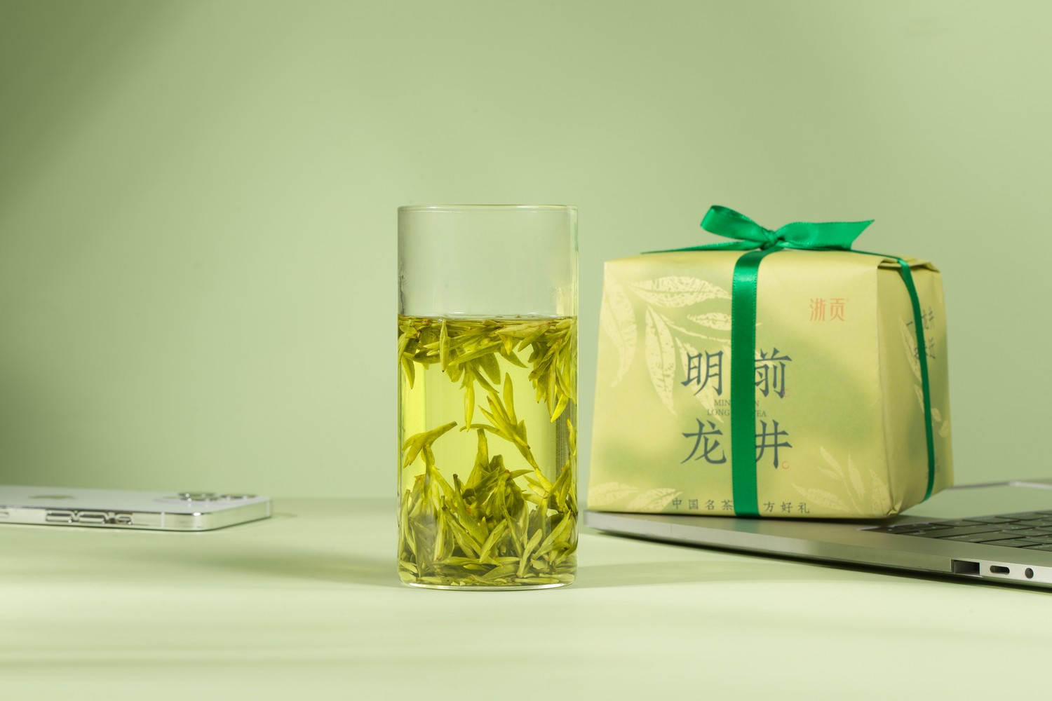 浙贡-西湖龙井-手包纸-绿茶-产品拍摄