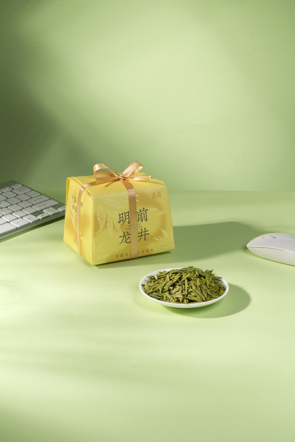 浙贡-西湖龙井-手包纸-绿茶-产品拍摄