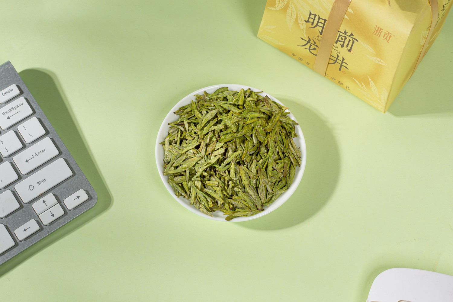 浙贡-西湖龙井-手包纸-绿茶-产品拍摄