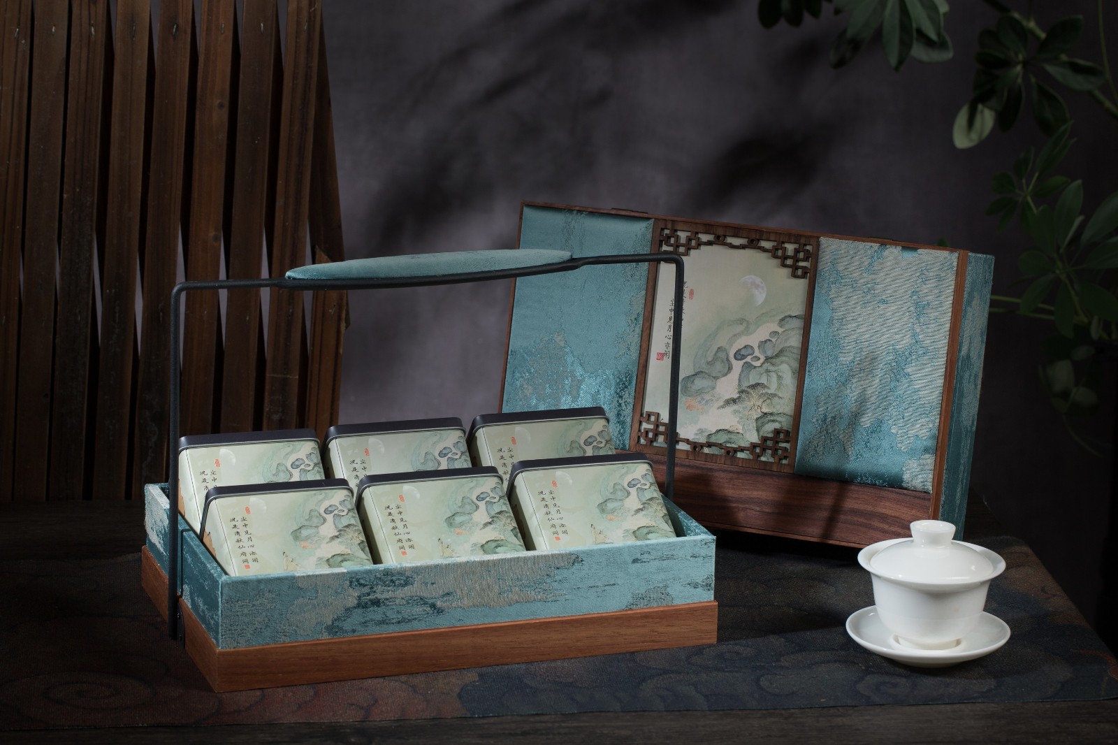 2025年中秋节 月饼礼盒 双层  大小 青绿山水礼盒 - 产品拍摄